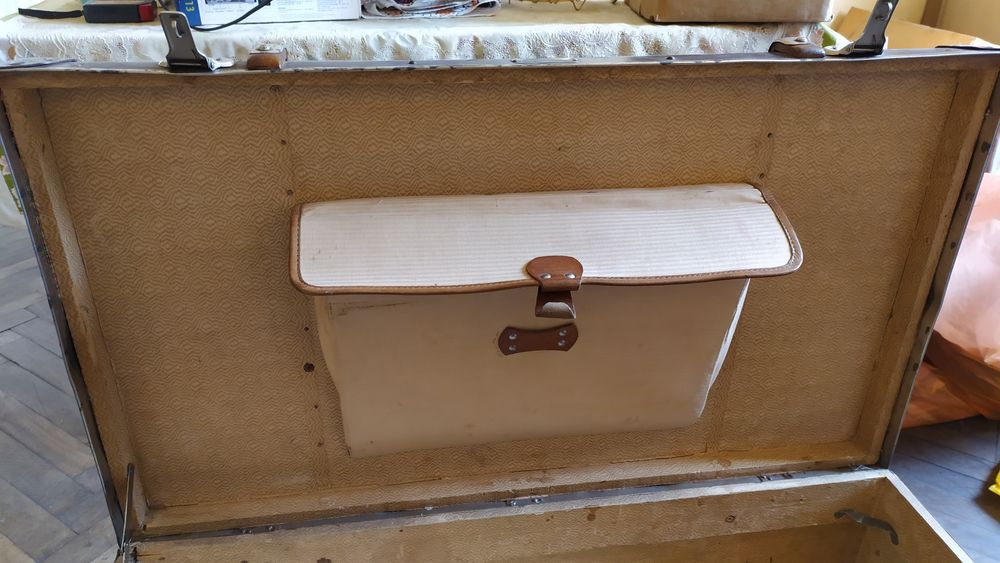 Стар куфар "Туристъ"