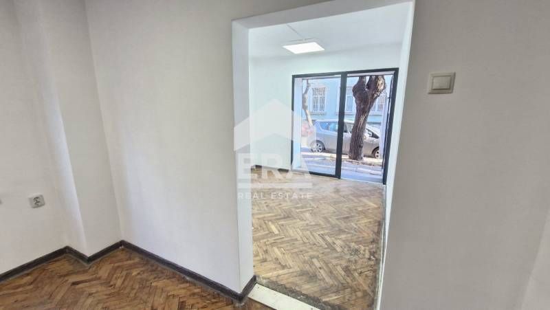 Дава се под наем Магазин в Варна, ВИНС - 30 кв.м за 1500 € - Снимка #5