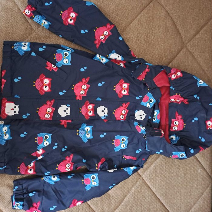 Курточка на 4-5 лет на девочку