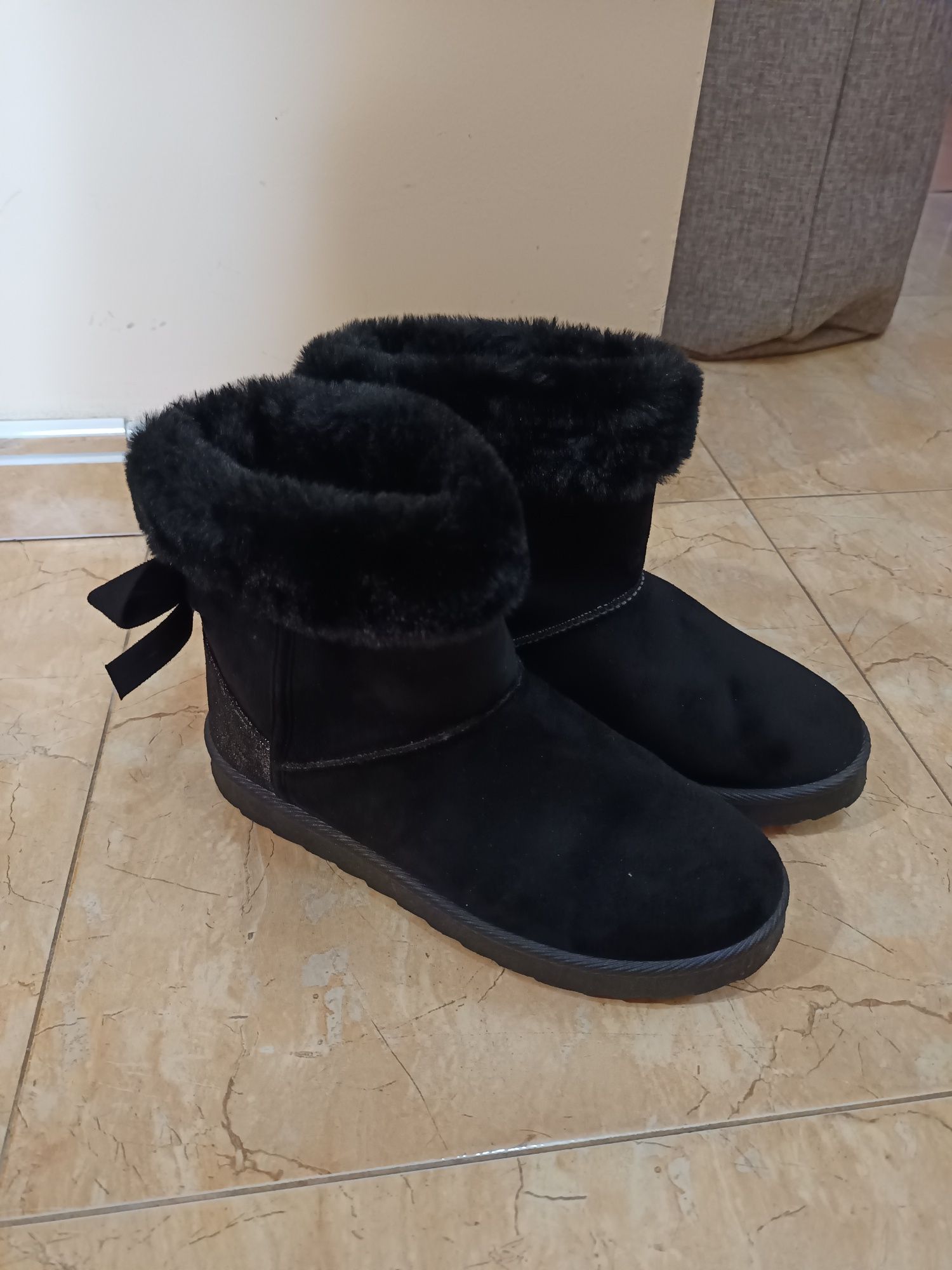 Дамски топли боти