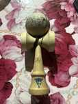 Kendama krom folosita dat este in stare perfecta