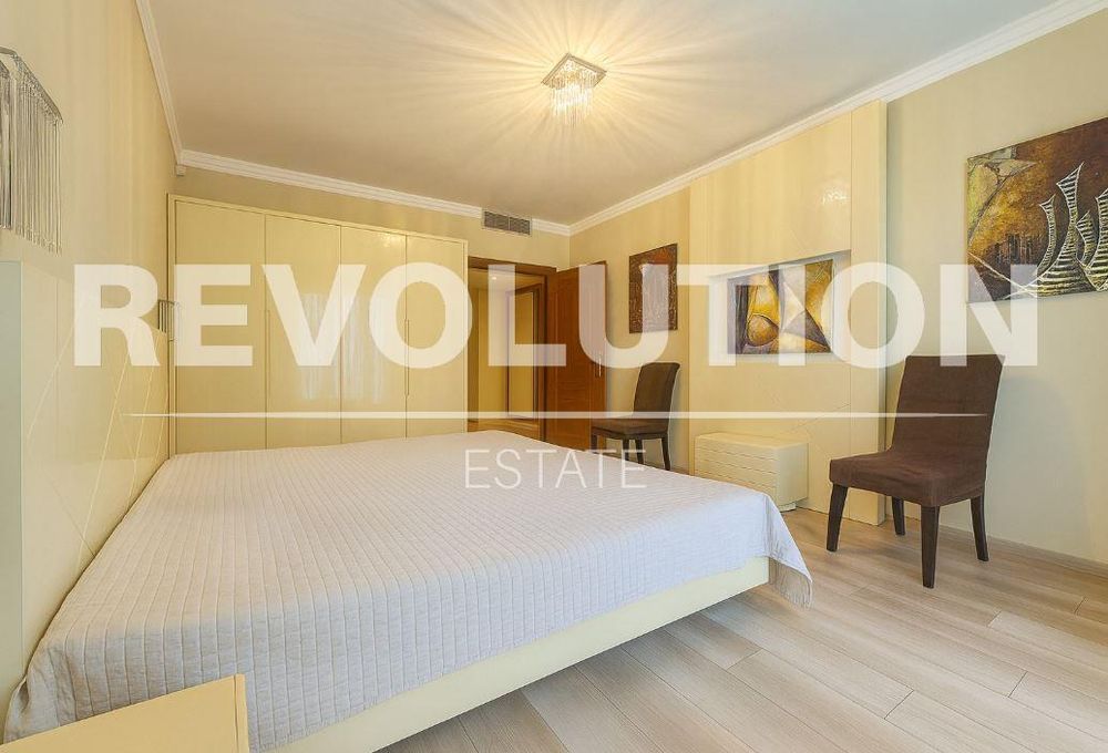 Дава се под наем Тристаен апартамент в к.к. Св.Св. Константин и Елена - 100 кв.м за 1000 € - Снимка #2