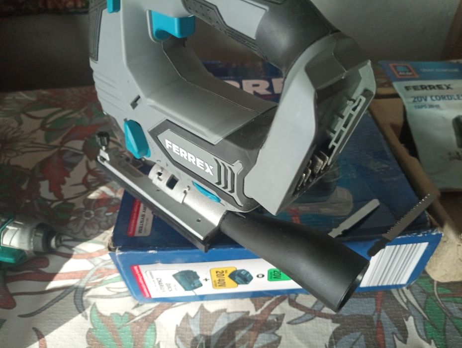 Filetanta Makita
