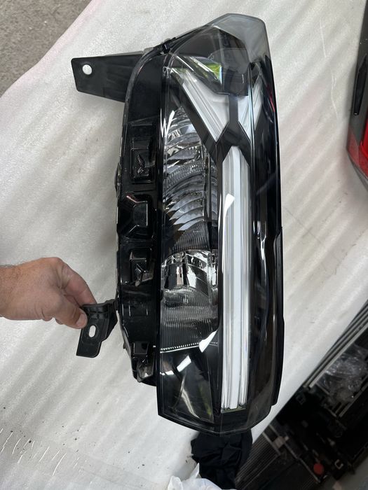 Far dreapta full led dacia duster 3.cod:260107725.r.