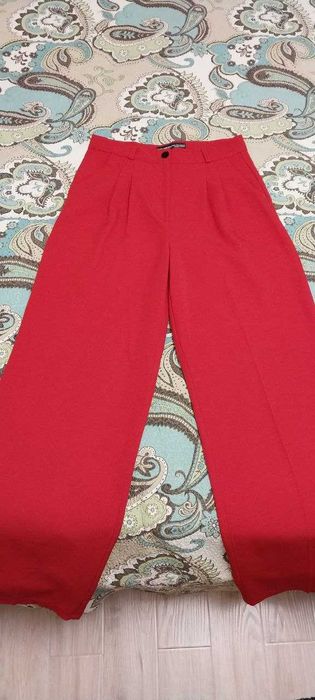 Красный брючный костюм женский, двойка, размер S-M, новый. Турция