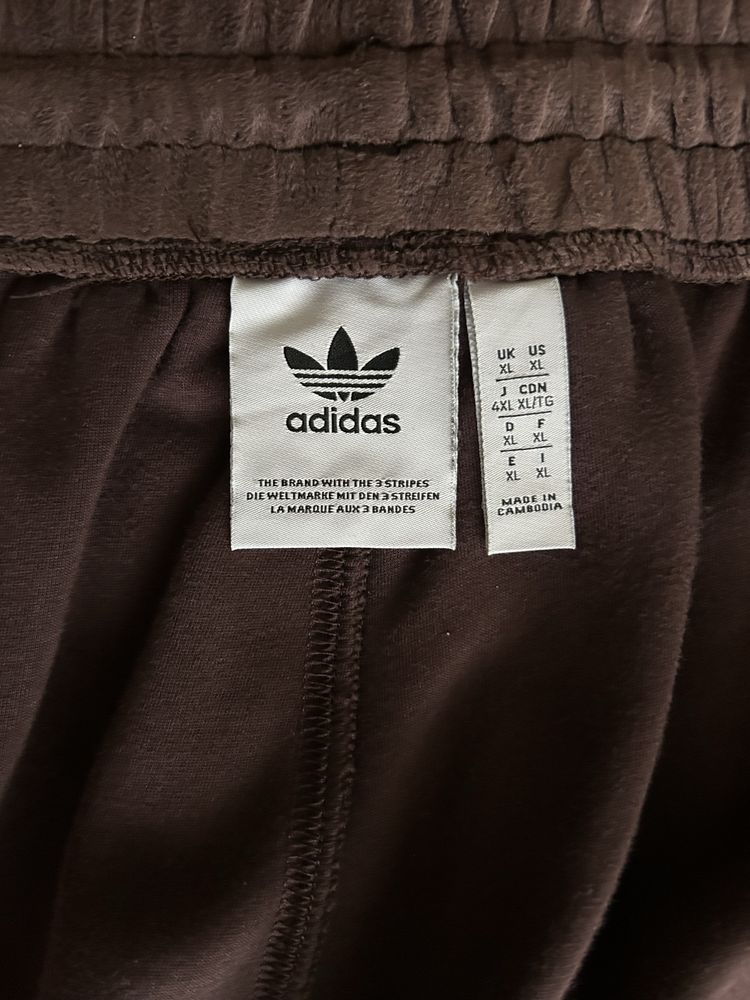 Adidas premium essential+ pants