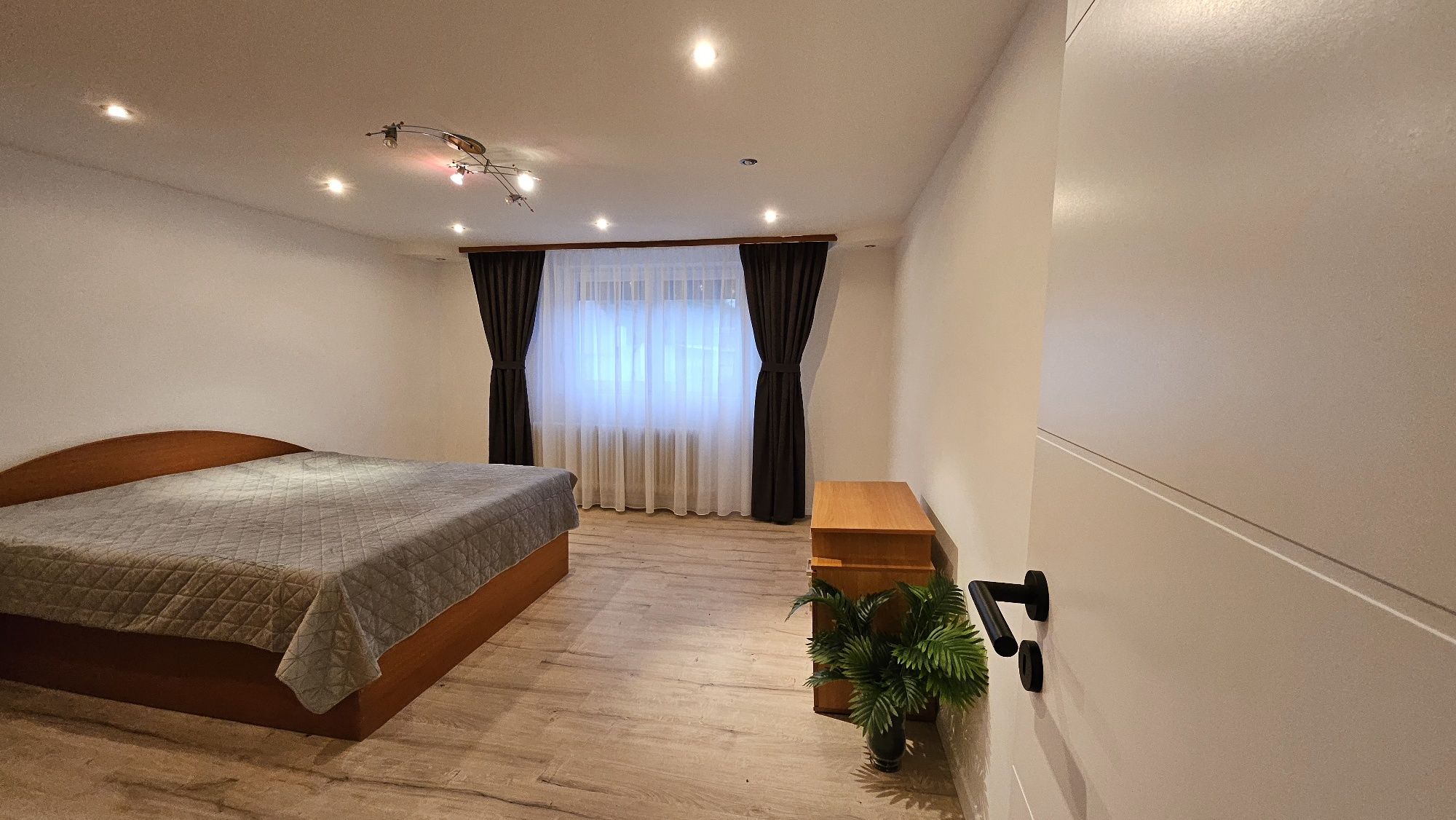 O casă ca nouă direct de la proprietar ! Renovată modern, Turnisor