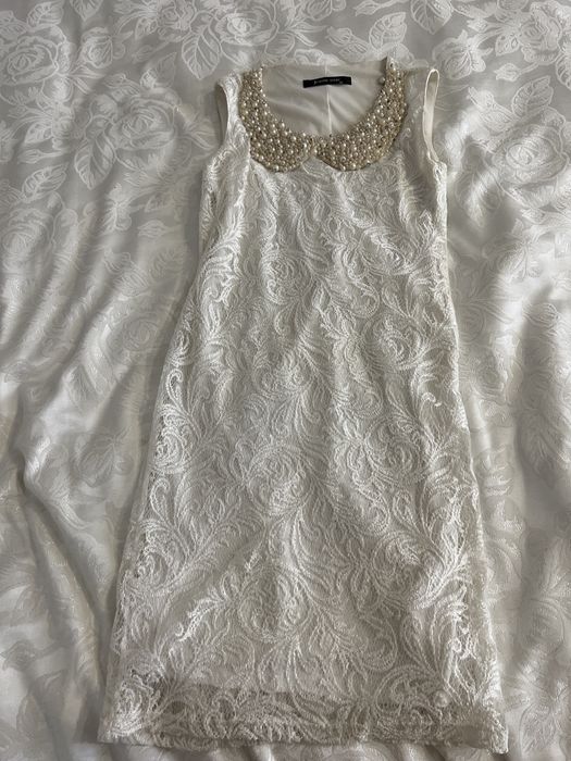 Платье с камушками