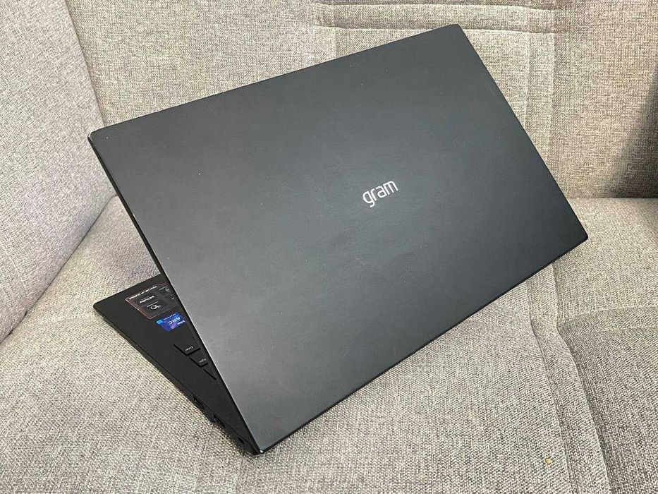 LG Gramm 15Z90S / Ultra 7 155H / 16GB / 1TB / США