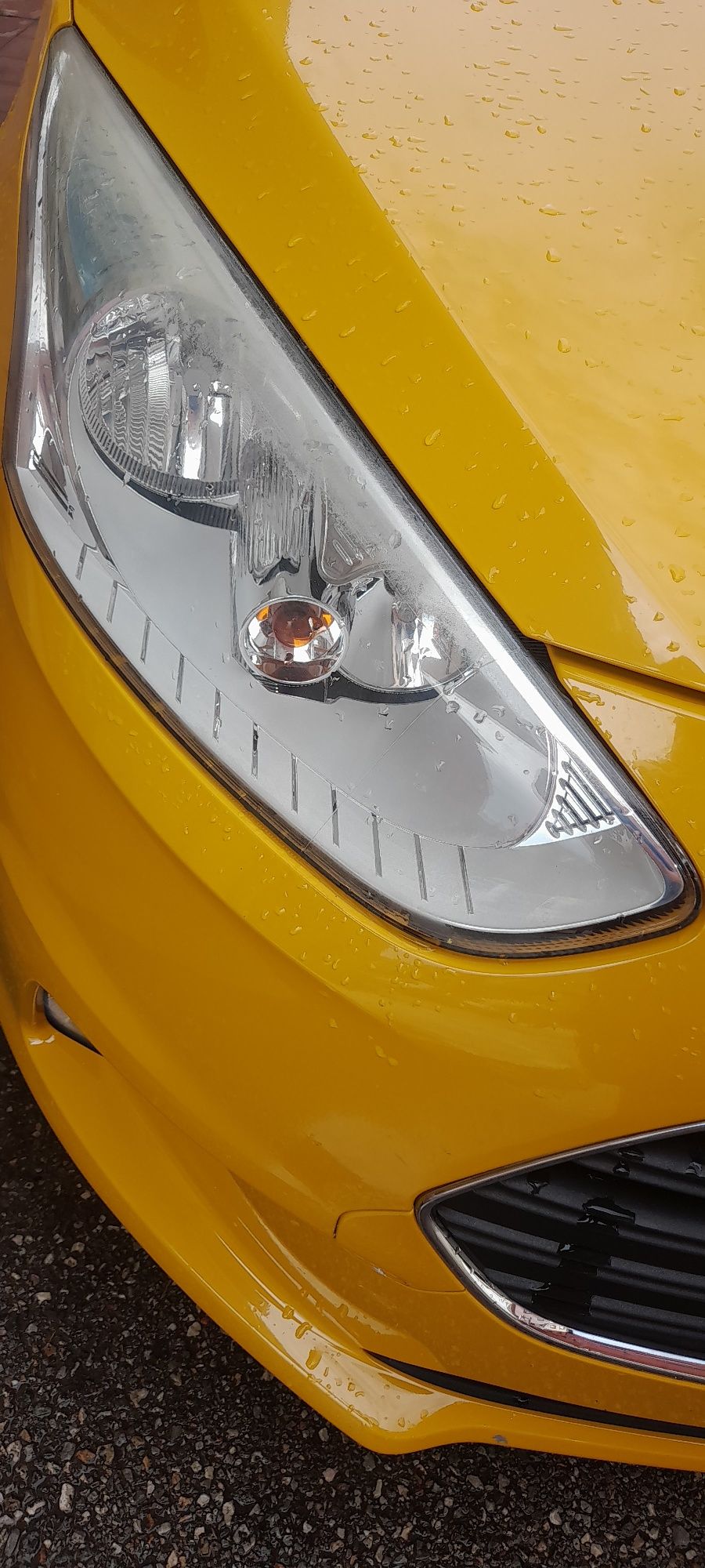 Фар за Ford B max
