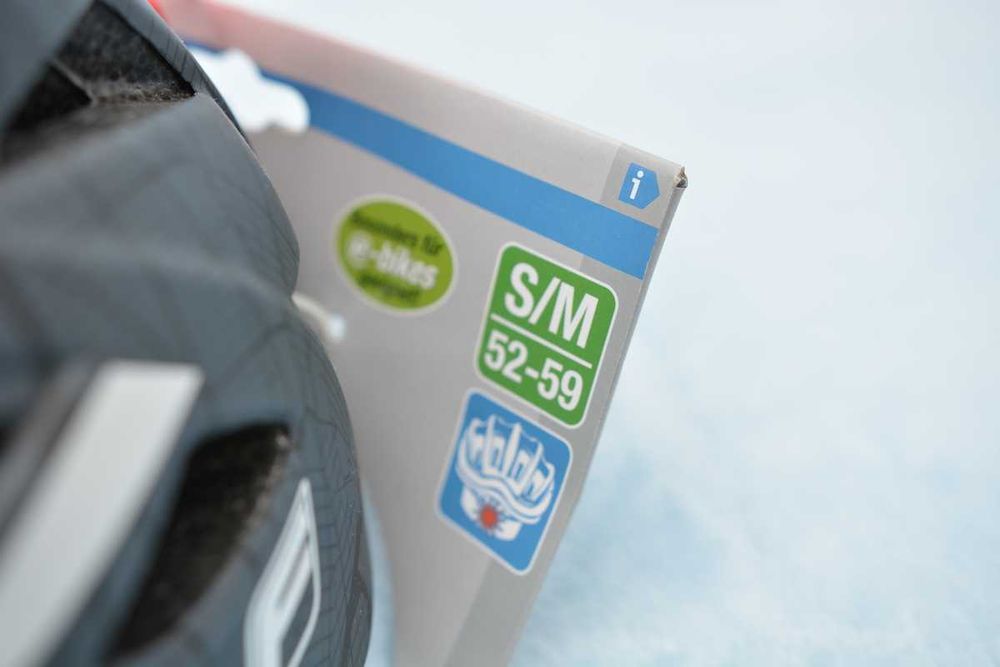 Casca bicicleta Fischer cu lumina, marime S/M - NOU