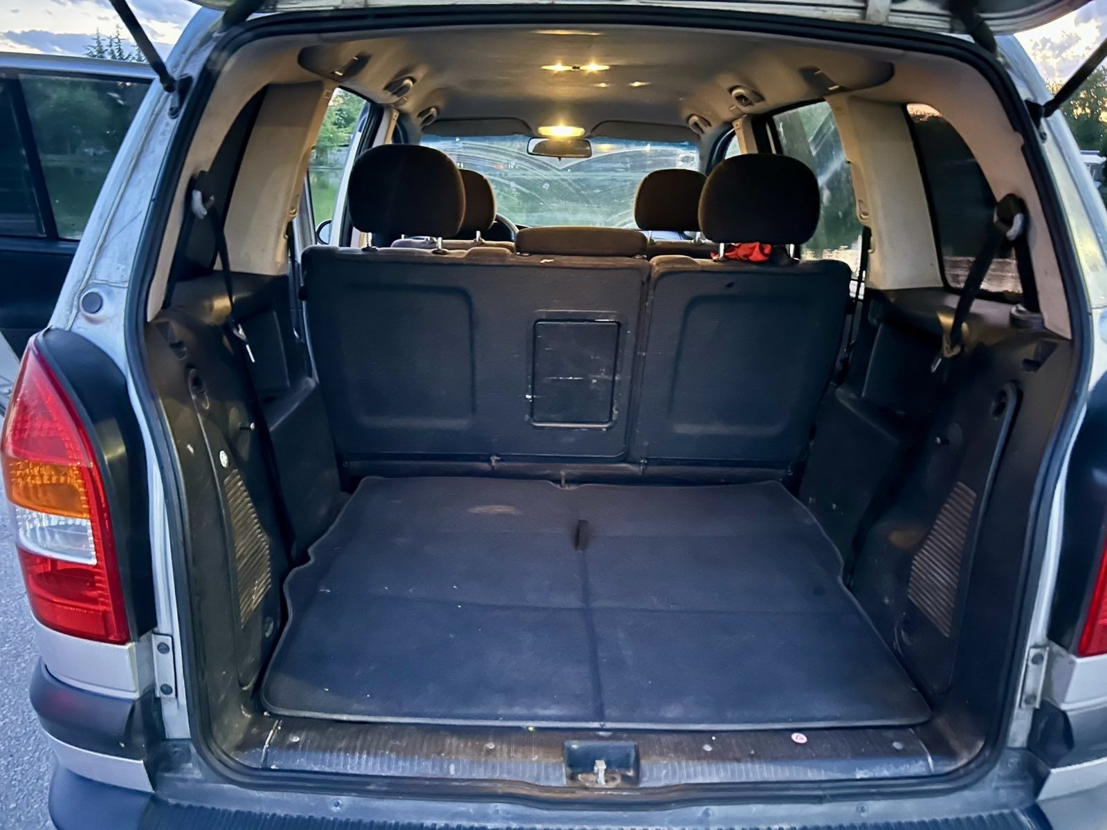 Opel Zafira 2.0 Dti