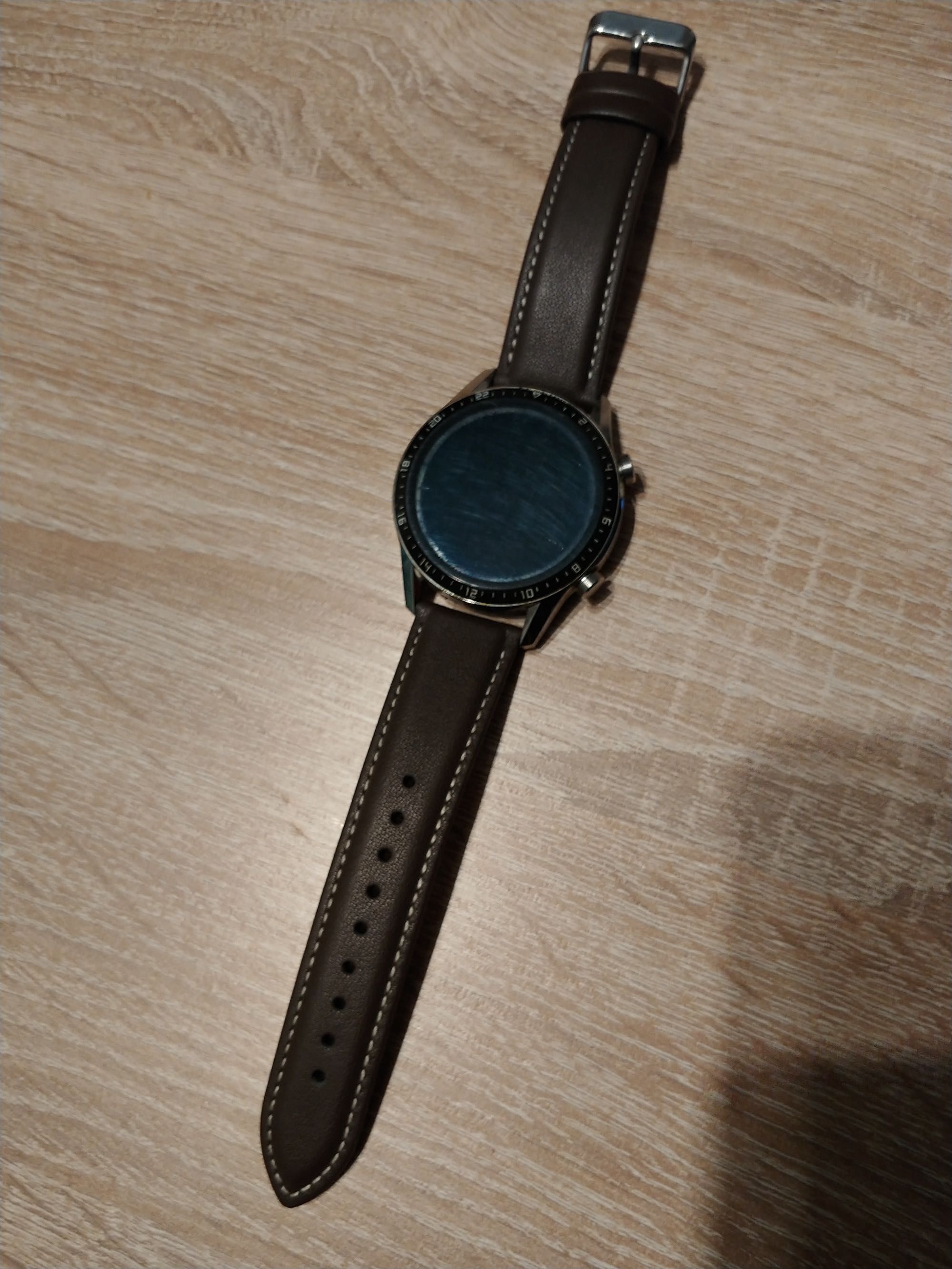 Smartwatch Huawei GT 2, Stand de incarcare din aluminiu