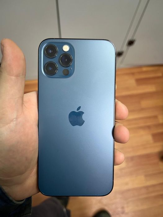 Продам Iphone 12 pro 128 в идеале