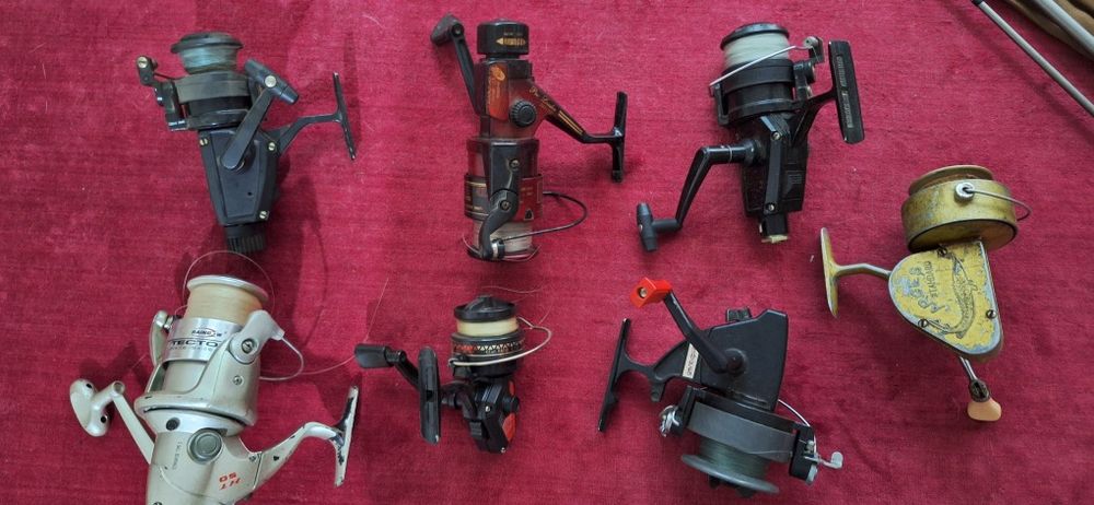 6 mulinete diferite plus lanseta metalica 200 lei