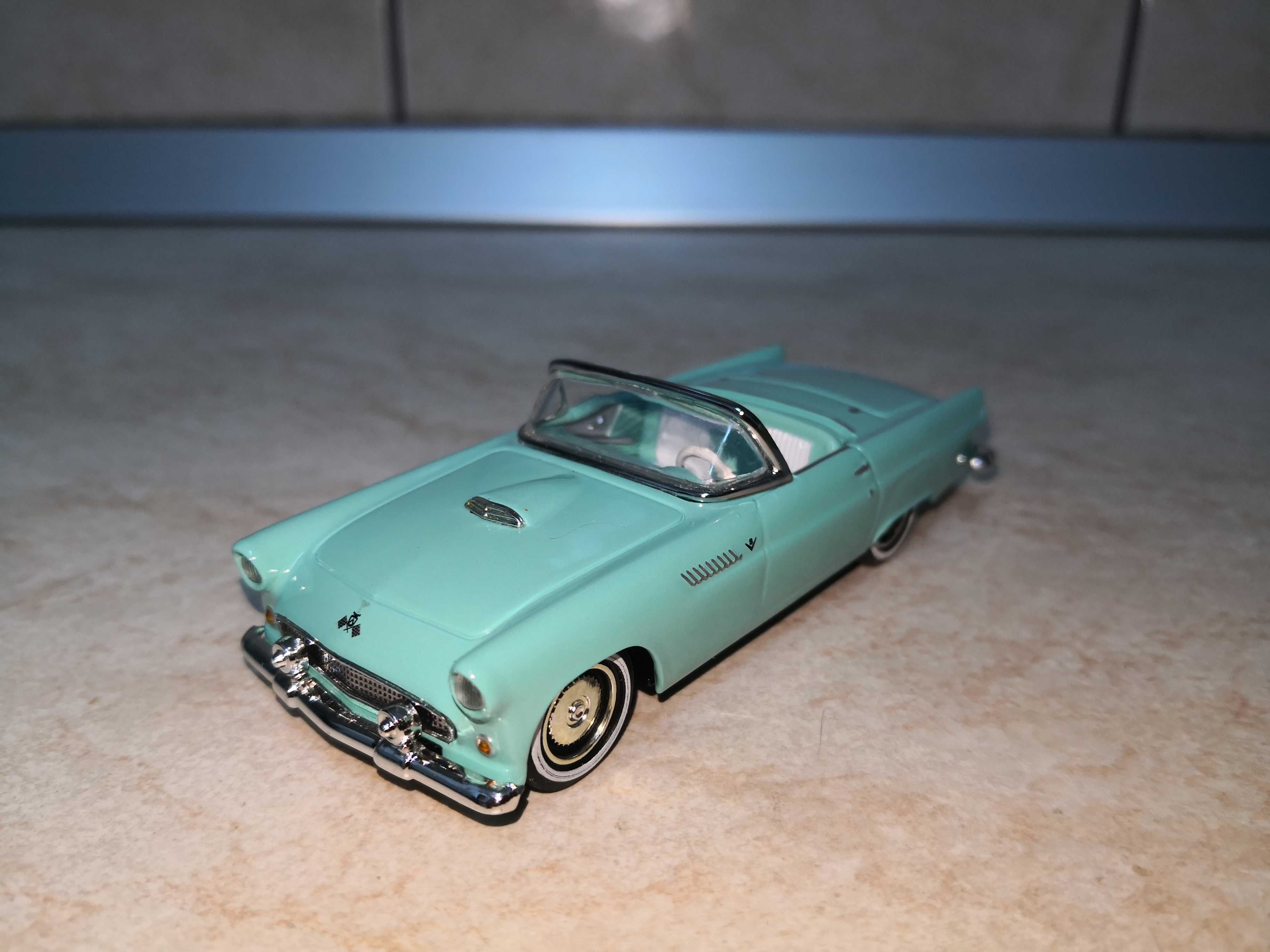 Macheta auto 1955 Ford Thunderbird Platinum Edition 1:43 Matchbox