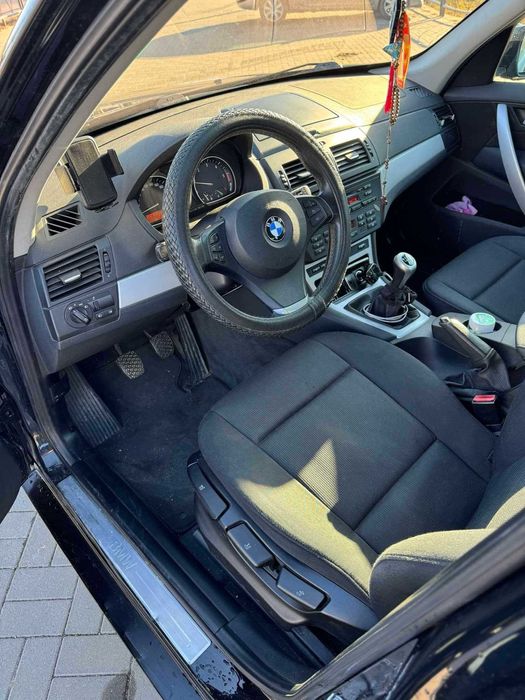 BMW X3  AN 2007 MOTOR 2000