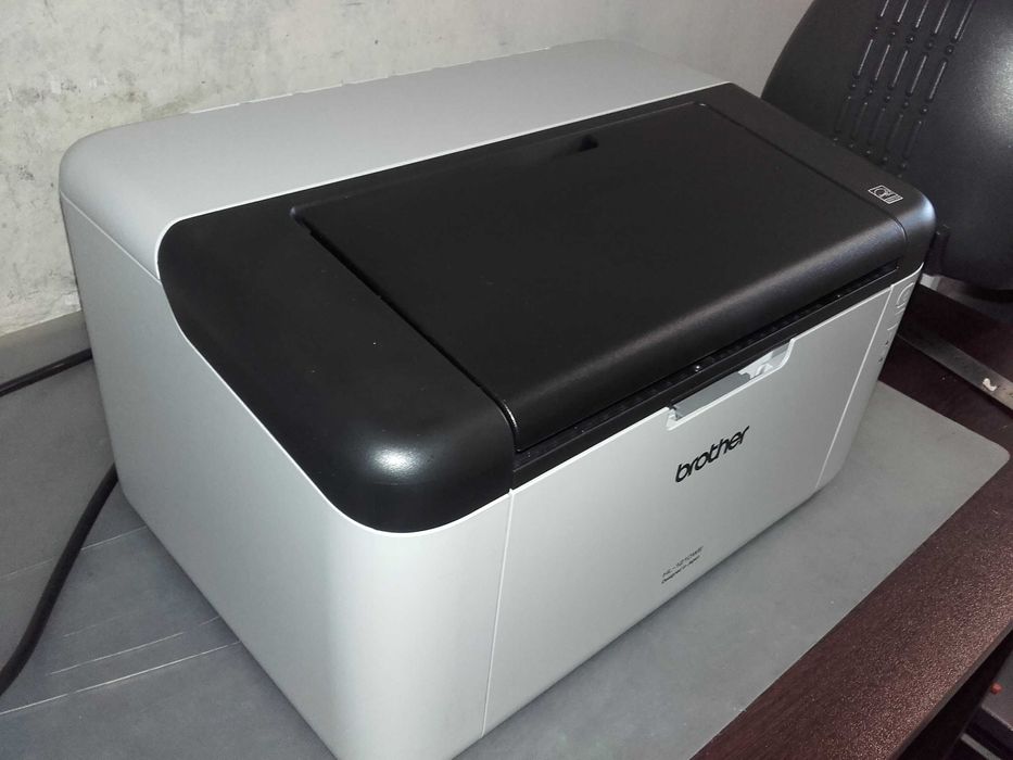Като нов!!! Безжичен Wi-Fi лазерен принтер Brother HL1210we