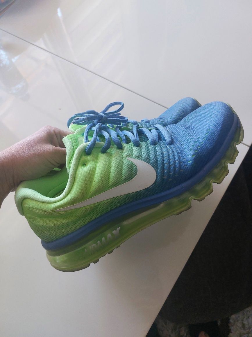 Nike air max run easy 40 номер