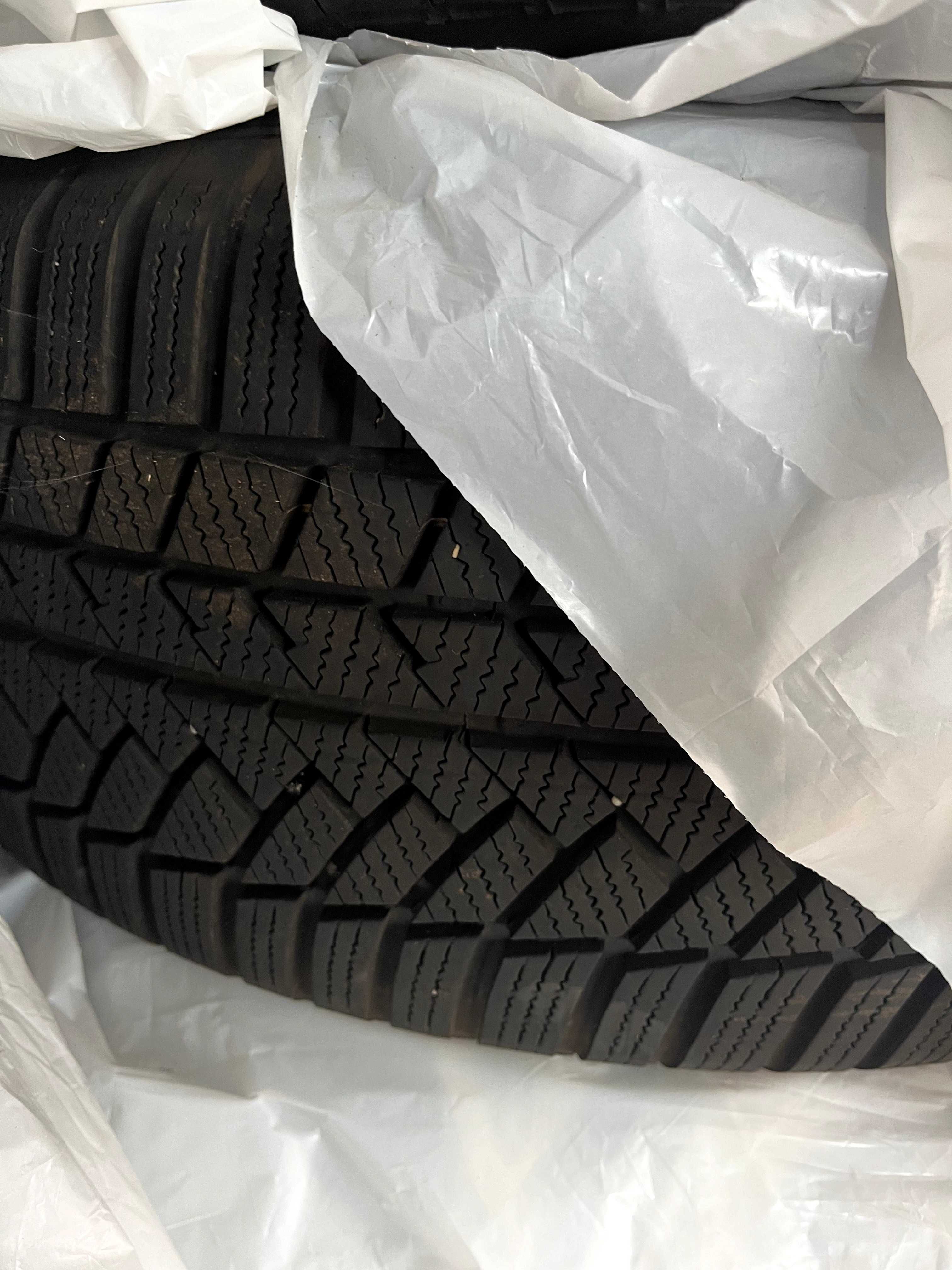 Audi Q8,Q7 оригинални джанти 19" със зимни гуми Continental 265/55/19
