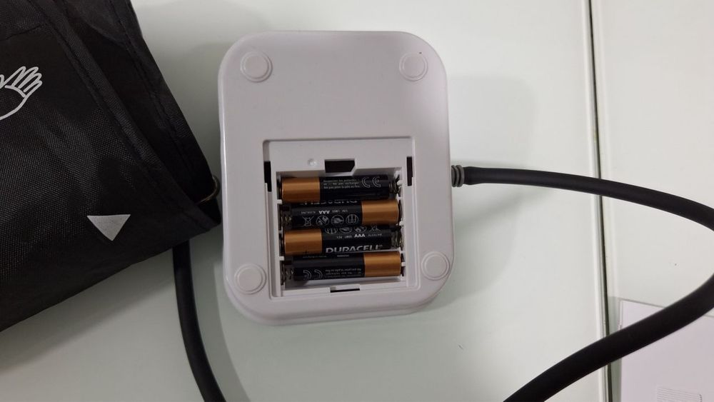 Tensiometru complet automat de brat