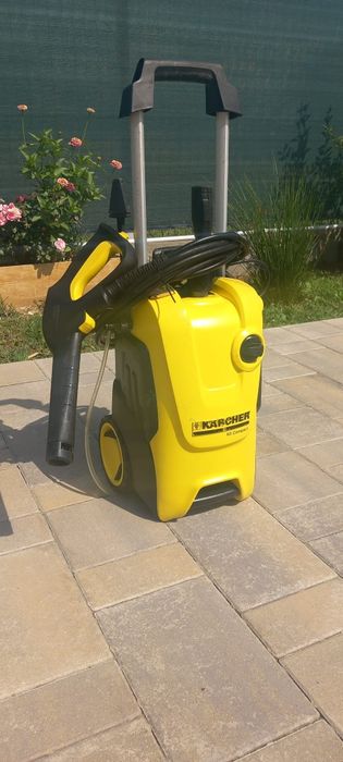 Aparat de spălat cu presiune Karcher k4