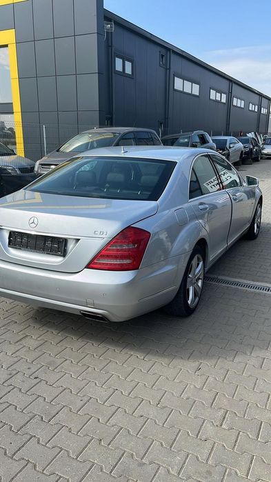 Dezmembram Mercedes-Benz S350 cdi din 2012