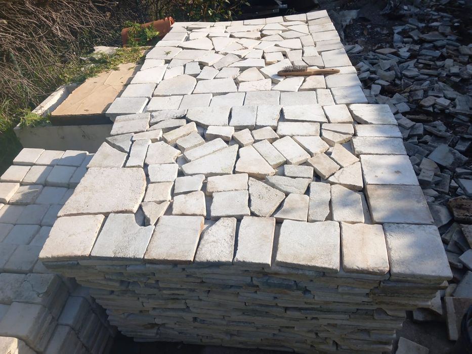Vand piatra naturala pentru pavaje sau placare curte, gradina