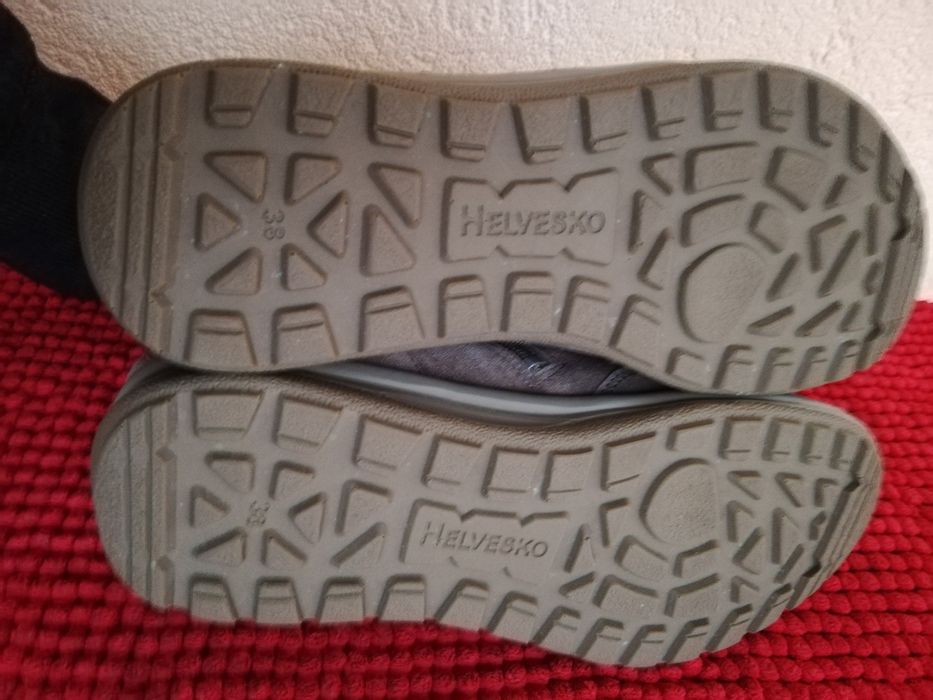 Ghete piele naturala și blana Helvesko nr 38