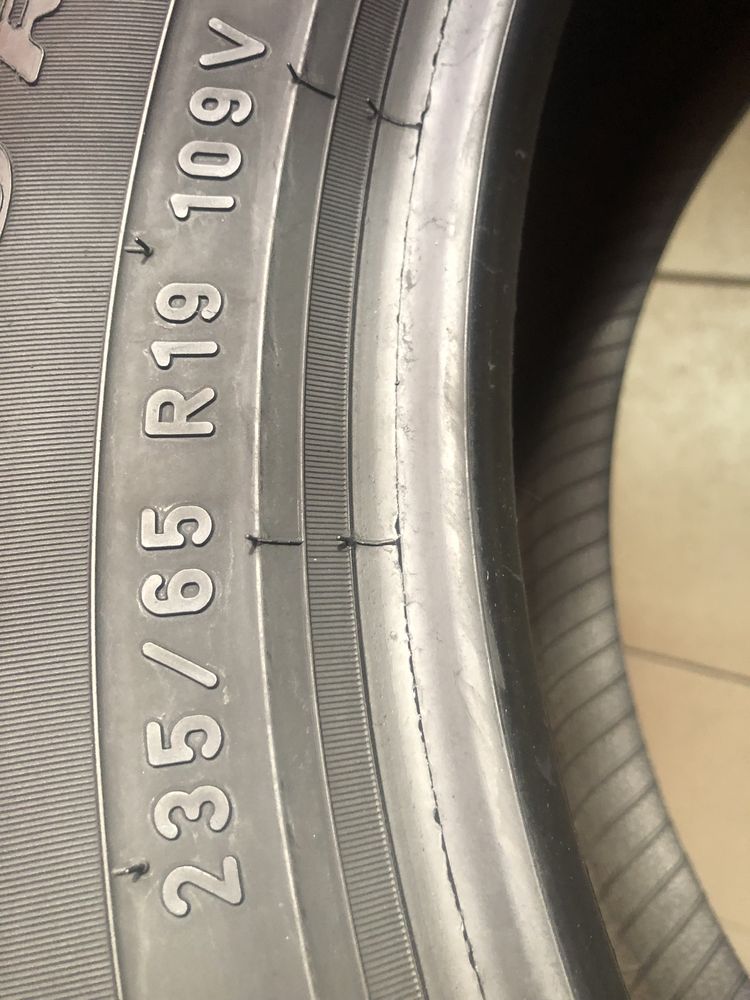 235 65 19 Pirelli M+S