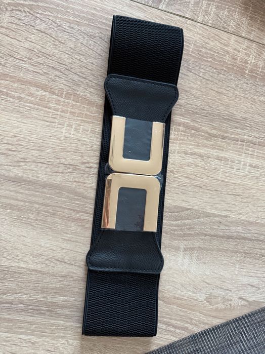 Колан подходящ за рокля или палто с ластик