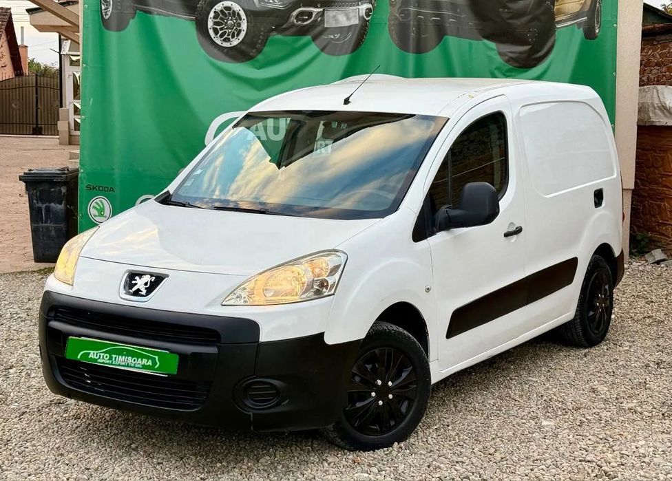 Peugeot Partner Autoutilitară 3 Locuri Livrare Garantie Finantare