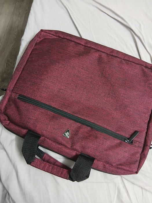 Сумка для ноутбука бортового цвета