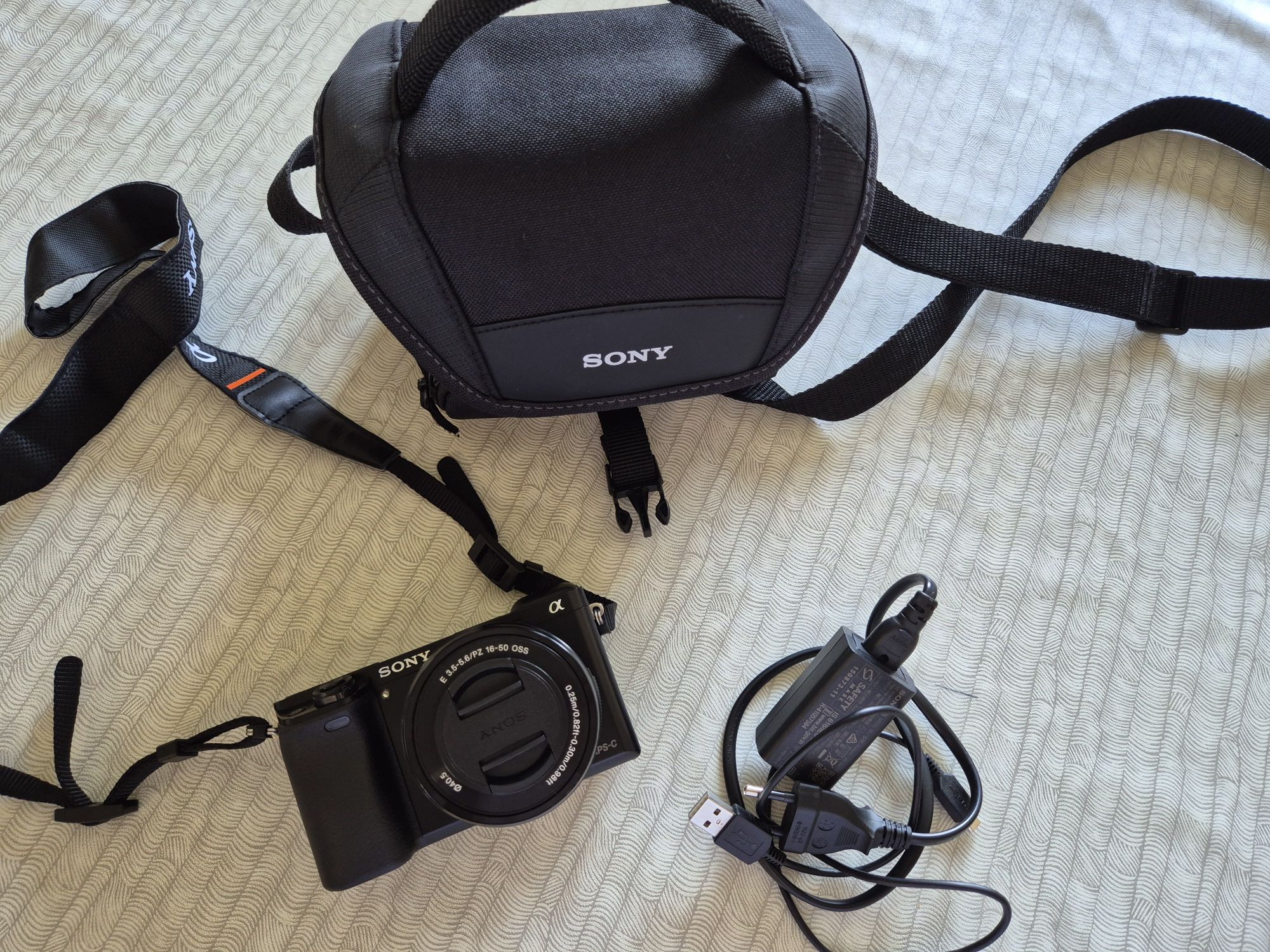 Sony A6000 Mirrorless