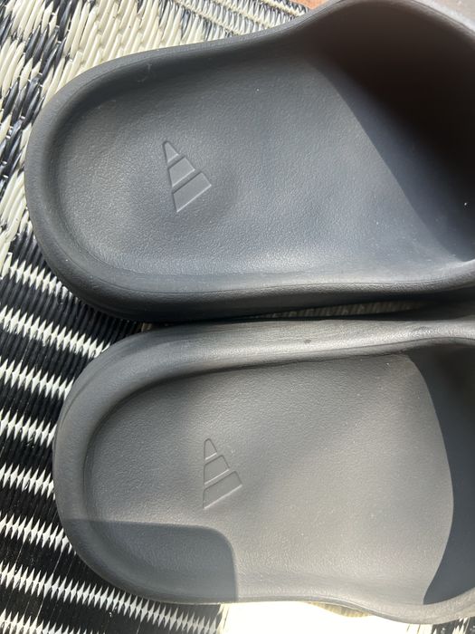 Yeezy Slide Onyx 44 2/3