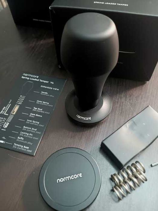 Професионален тампер за кафе Normcore с регулируемо контактно налягане