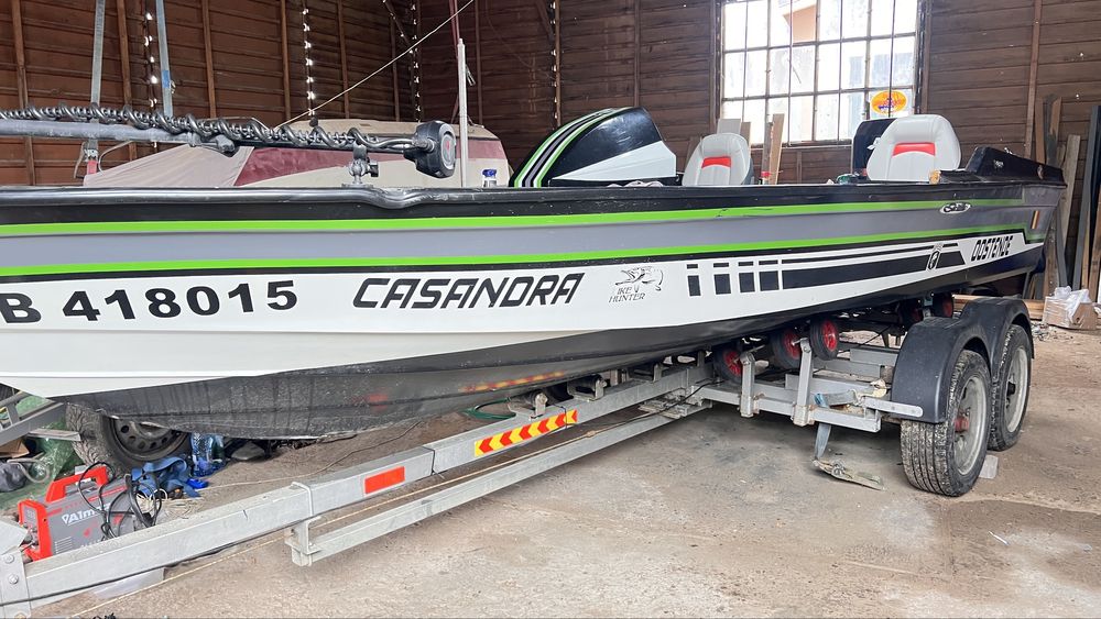 Barca de pescuit Platforma Bass motor Mercury 115efi 2003