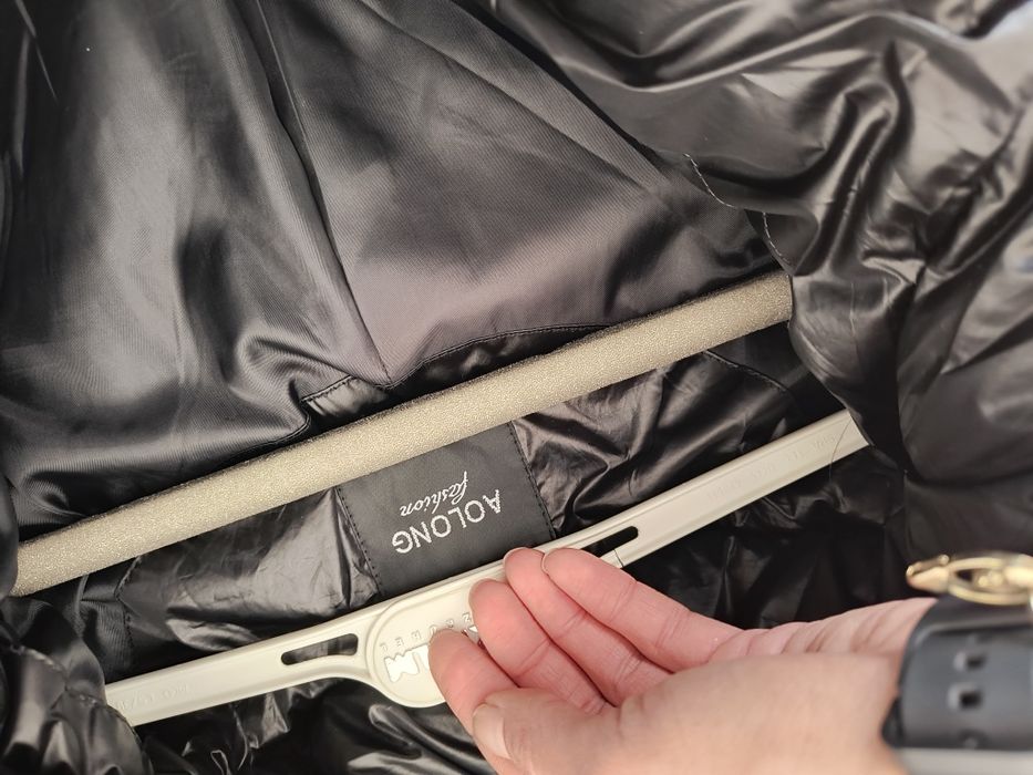 Дълго ,черно ,зимно яке