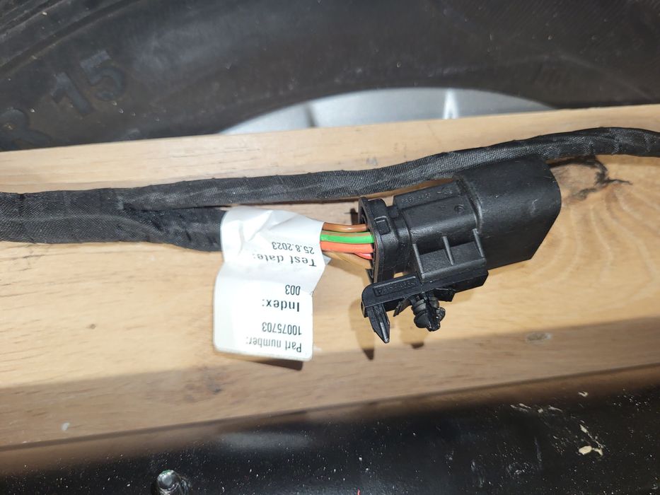 Carlig de remorcare BMW X1 U11  rabatabil, complet.