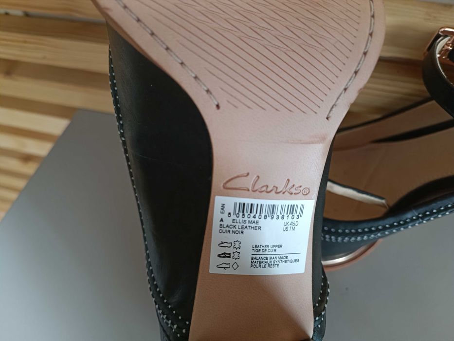 Дамски обувки Clarks, отговарят на 36 номер, естествена кожа