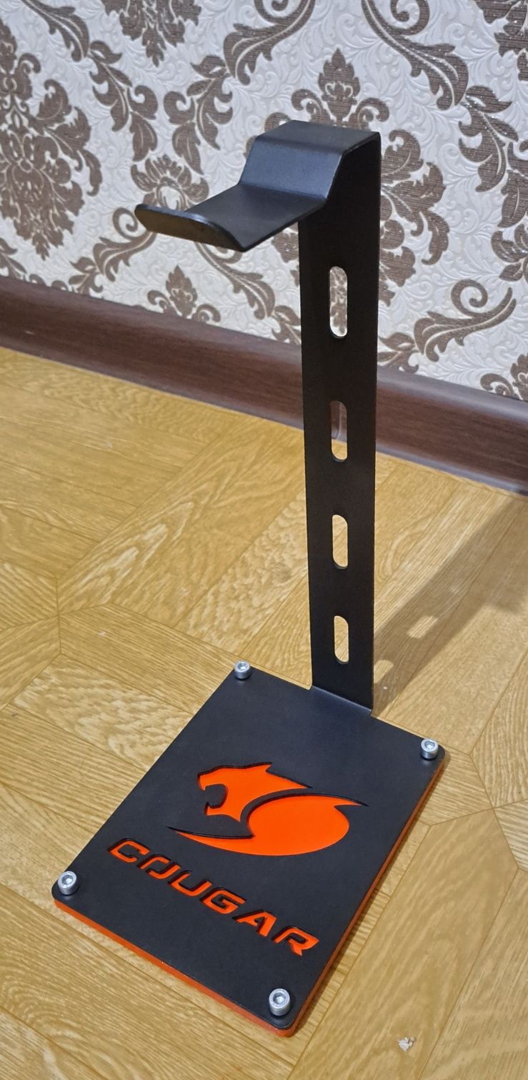 Продам кастомную подставку для игровых наушников