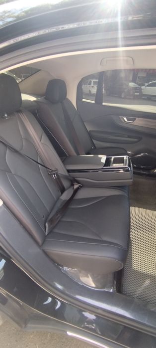 Такси,заказ авто по Ташкенту и по области. Hongqi eqm5