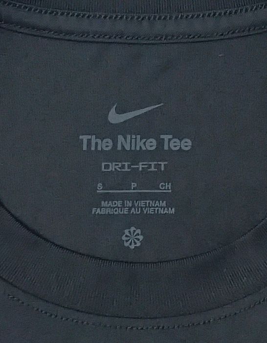 Nike DRI-FIT Tee оригинална тениска S Найк спортна фланелка фитнес