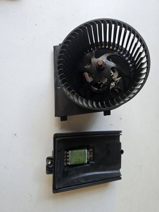 Ventilator habitaclu / rezistenta ventilator originale Volkswagen Golf