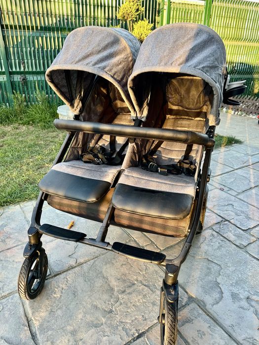 Много запазена количка за близнаци Peg Perego BOOK FOR TWO Модел 2024