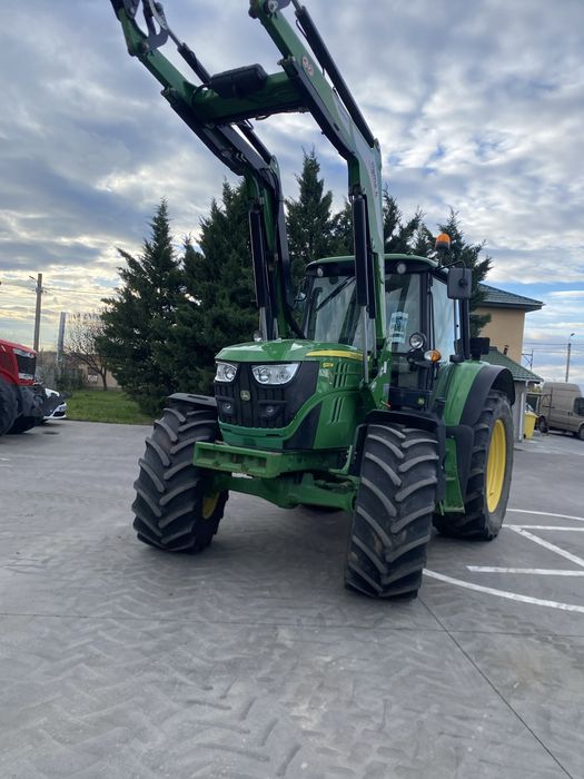 John Deere 6120 M