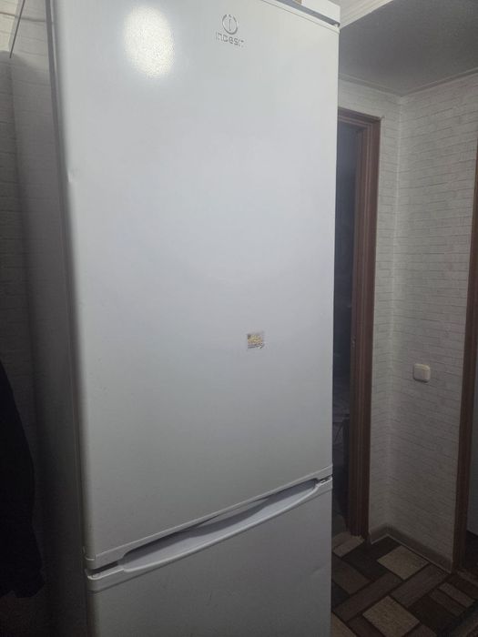 Холодильник Индезит