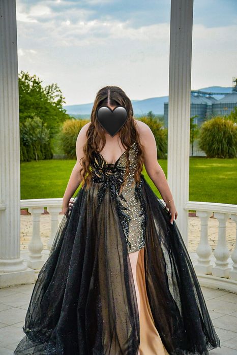 Блестяща Бална Рокля
