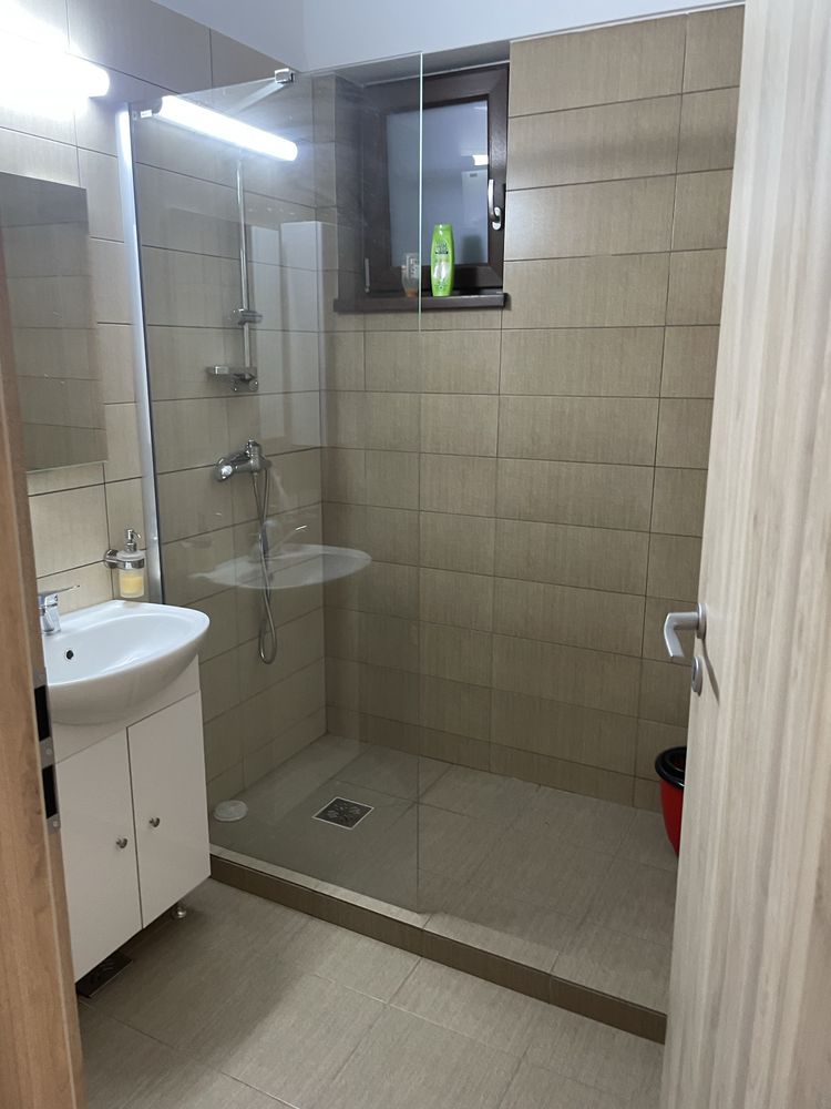 Regim hotelier accept escorte de la  200/noapte