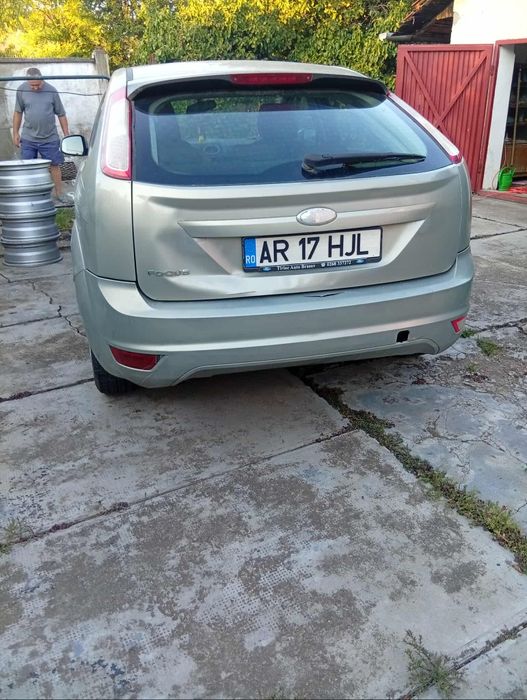 Vând Ford focus 1.4 benzina.sau schimb cu ceva diesel